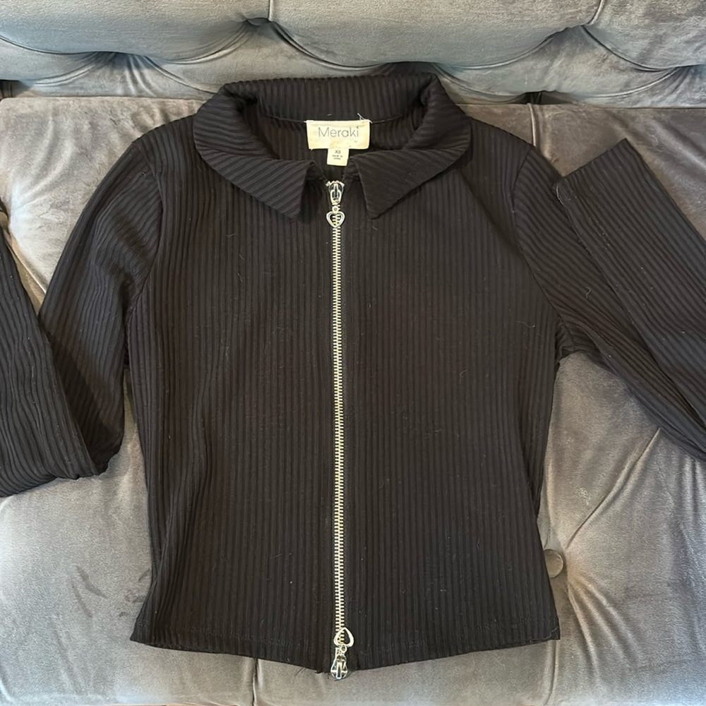 Black tight jacket! Size: Woman’s XS